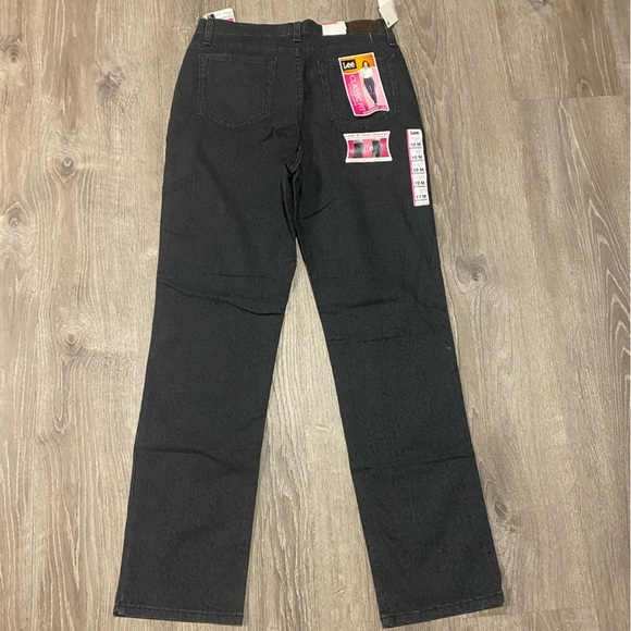 NWT Lee Classic Fit Animal Print Denim Jeans - Picture 6 of 7